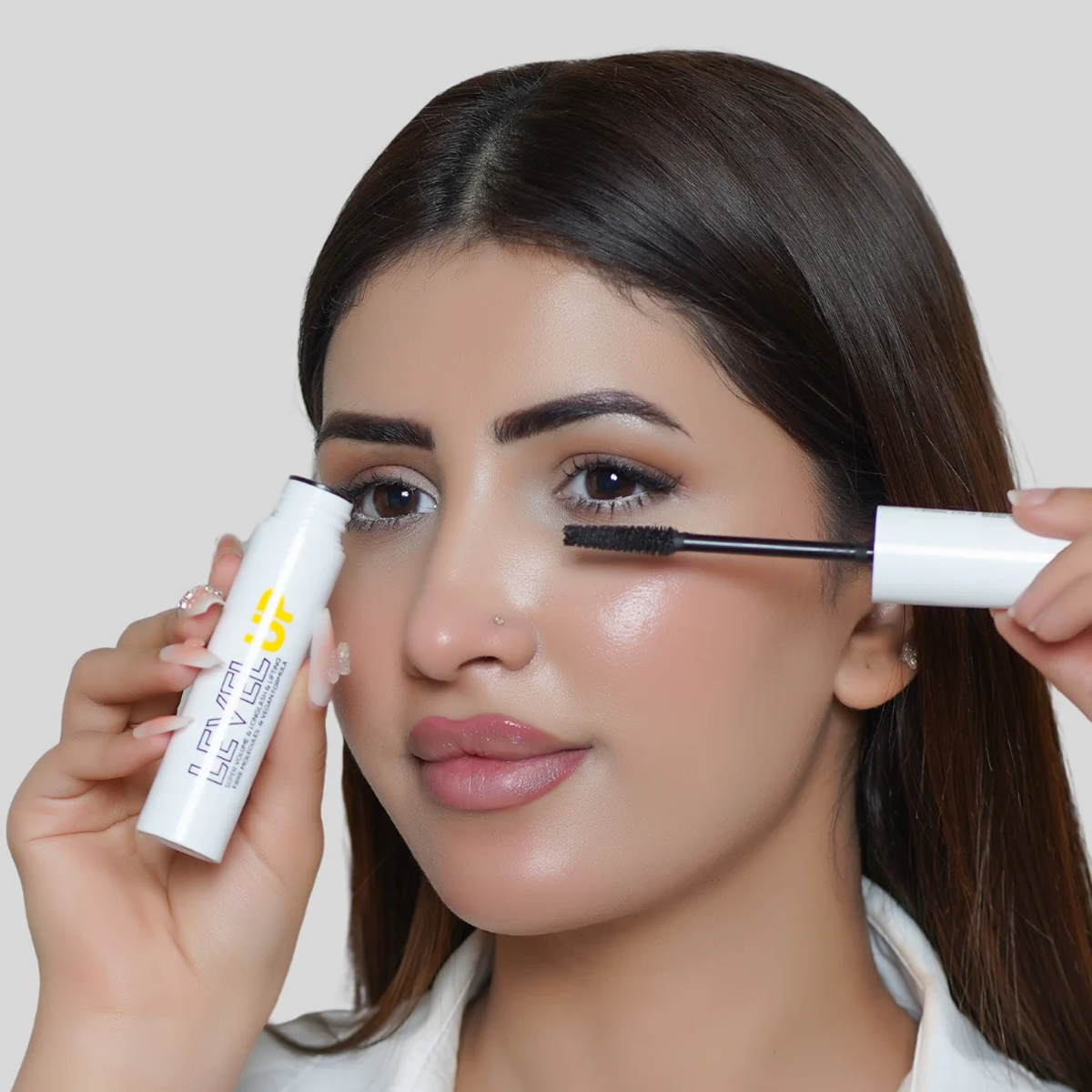 PIERRE CARDIN - Level Up Mascara Super Volume & Long Lash Lifting ماسكارا لرفع وتكثيف الرموش (البيضاء)