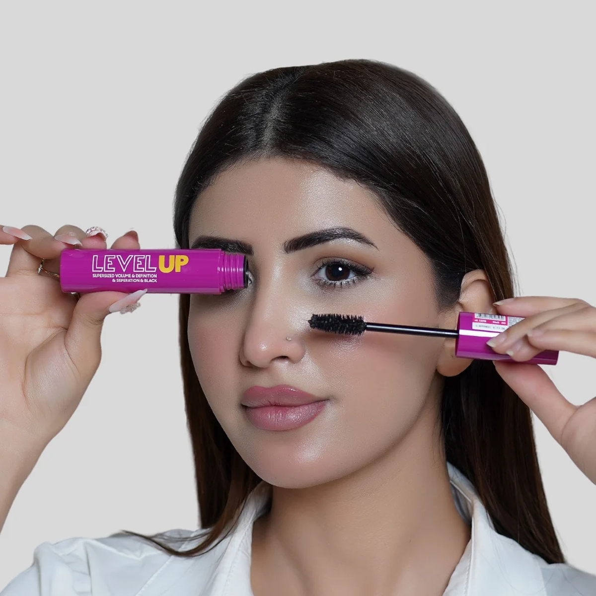 PIERRE CARDIN - Level Up Volume & Definition Mascara ماسكارا لتكثيف ورفع الرموش (بينك)